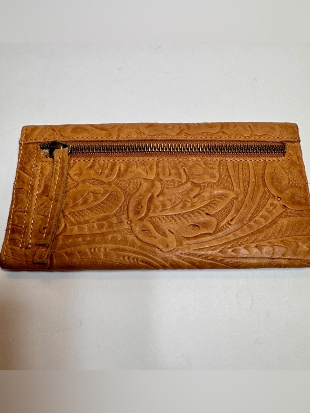 Pre-owned American Leather Co.: Brandy Tooled Trifold Wallet - Picture 5 of 15